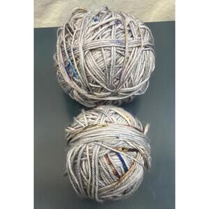 2 Balls Of Yarn Tweed Gray Speckled Superwash Merino Wool
